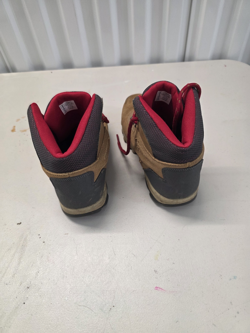 Columbia Boots Youth Size 5 - Picture 4 of 6